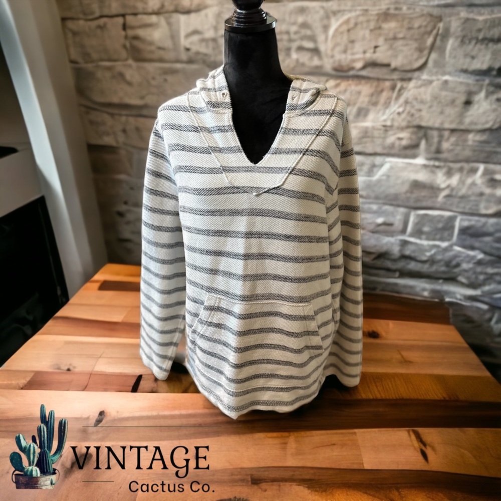 LIKE NEW! Lucky Brand Long Sleeve Beach Hoodie!